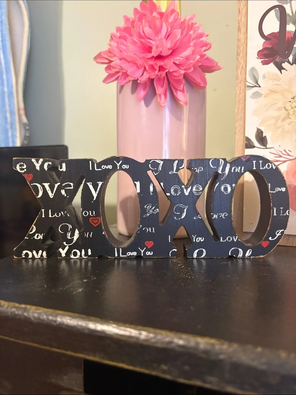 Decorative 'XOXO' Black Love Accent - Home Decor